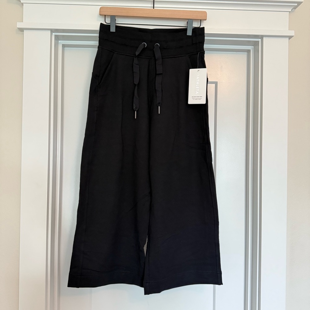 NWT Athleta Balance Wide Leg crop black XS
